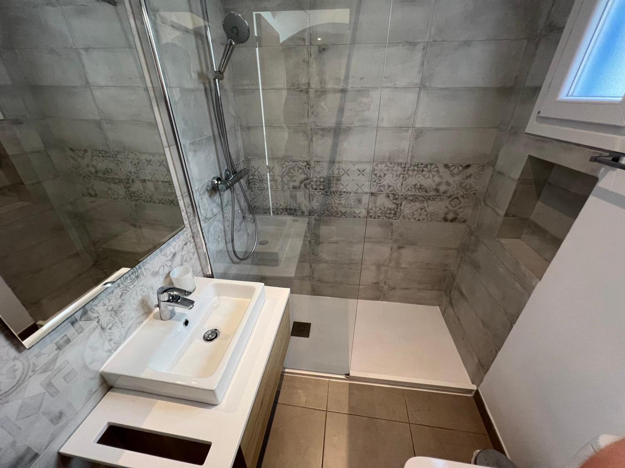 Luxe 2Br Family Oasis In Gibraltar Apartman Kültér fotó